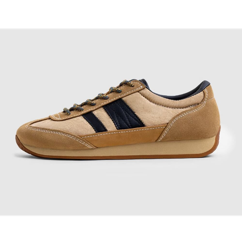 Low top sneakers HL2412