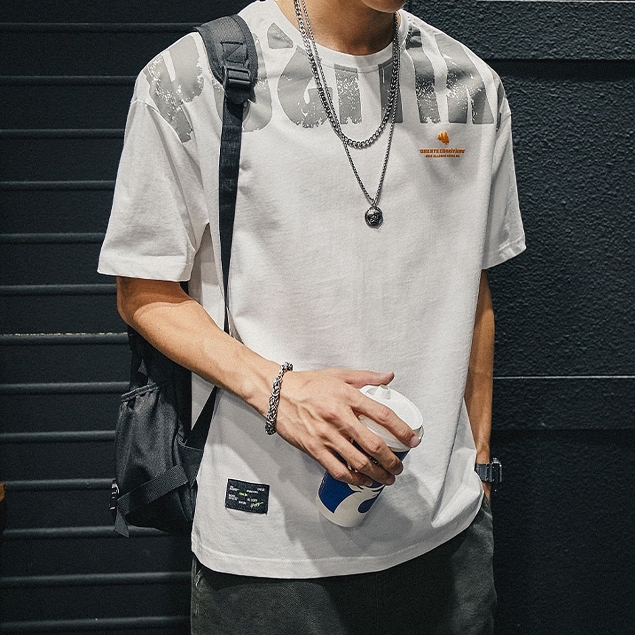 ラウンドネックプリントTシャツ HL1553