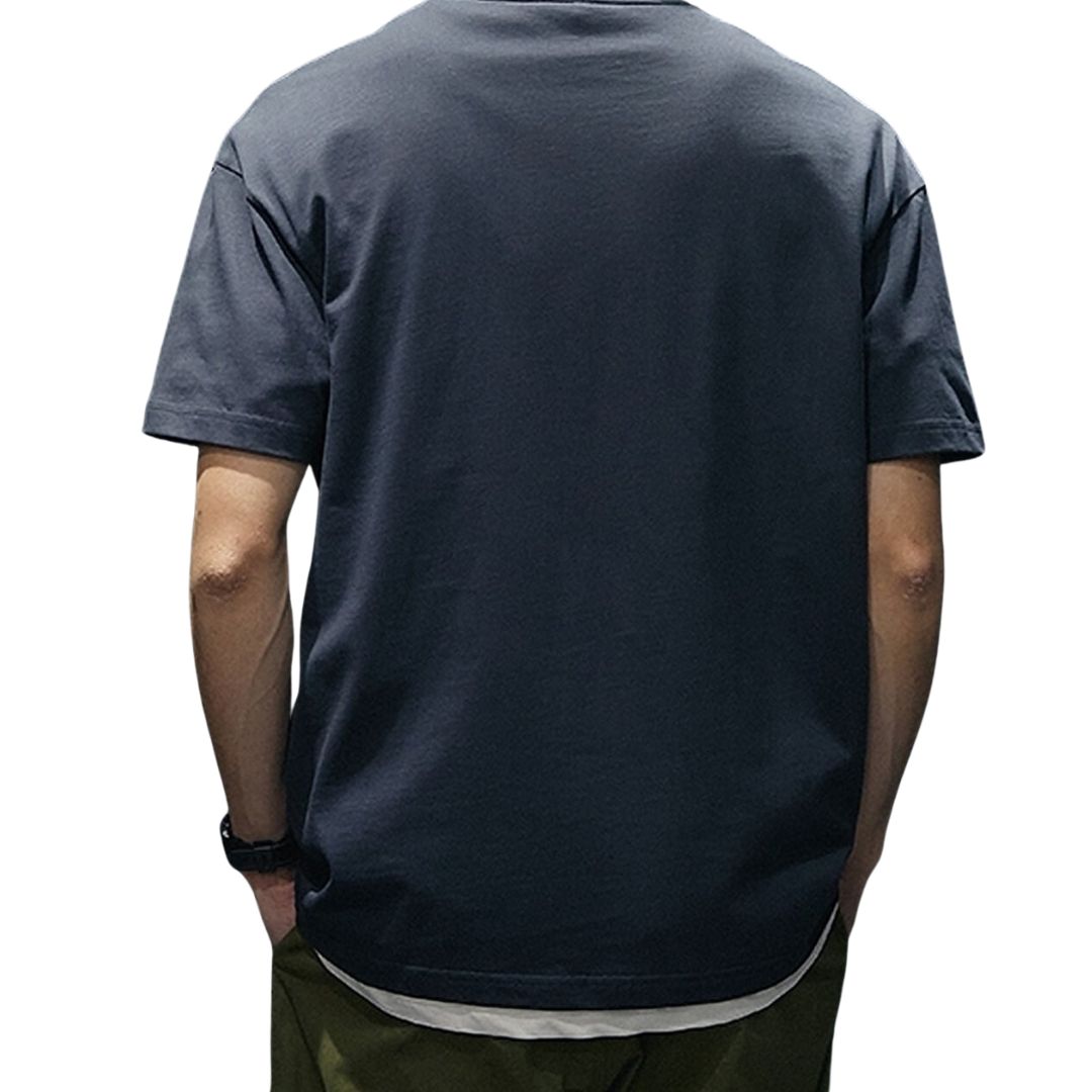 T-shirt with embossed logo design HL1554