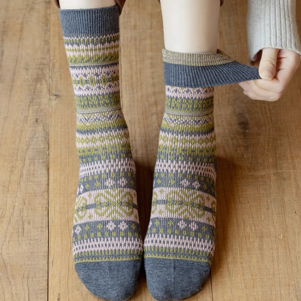Nordic pattern socks random set of 3 pairs HL2327