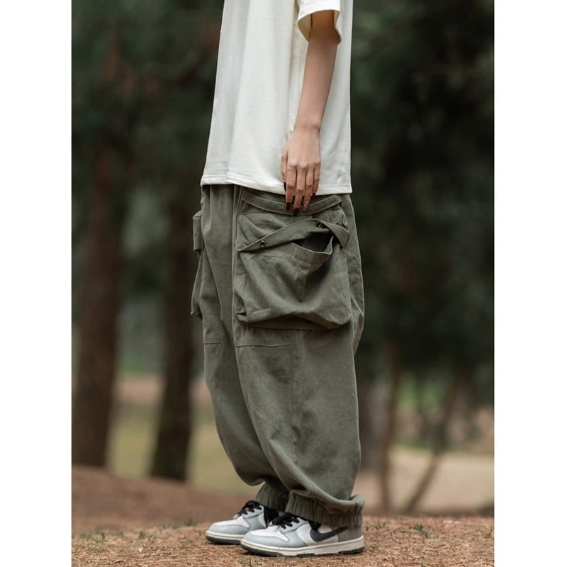 Big pocket loose pants HL2202