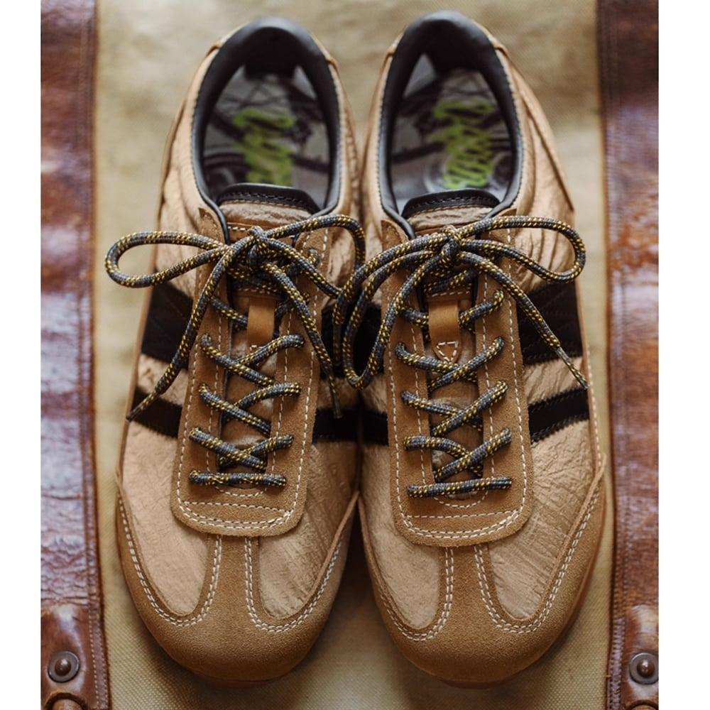 Low top sneakers HL2412