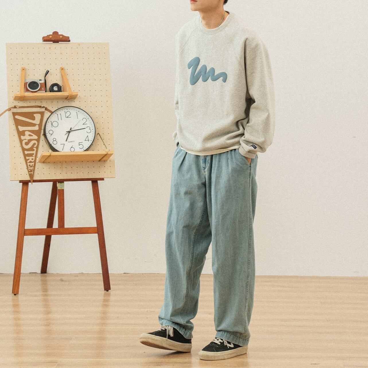 Round Neck Sweatshirt HL1560