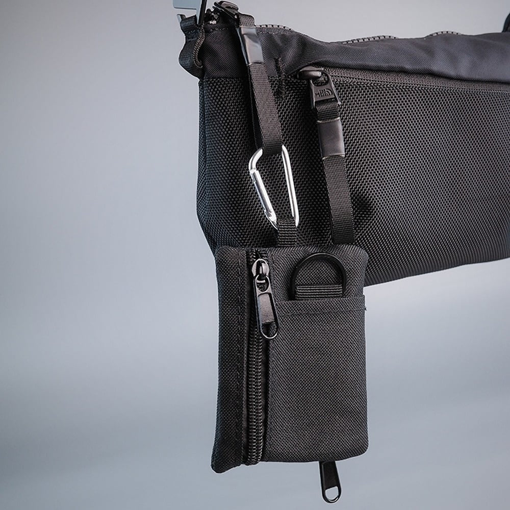 Coin case with carabiner HL2330