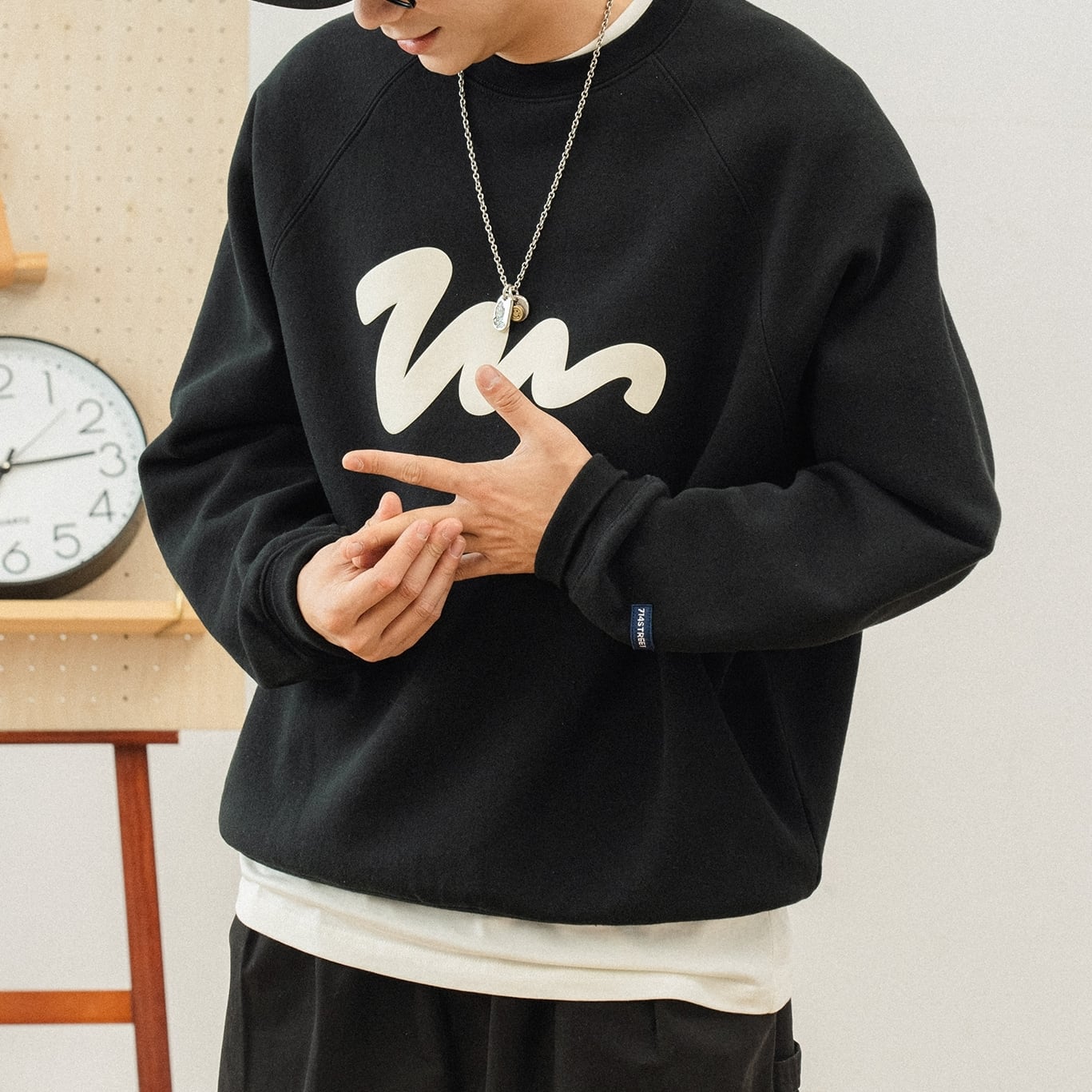 Round Neck Sweatshirt HL1560