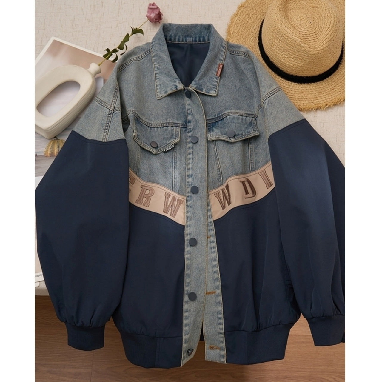 Logo embroidered denim jacket D0089