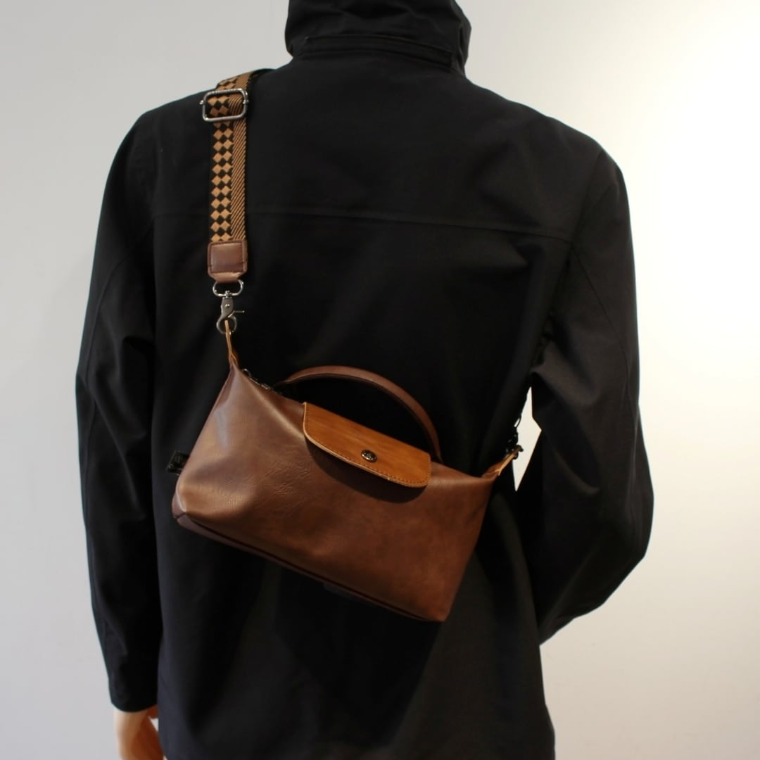 Wide strap shoulder bag HL2608