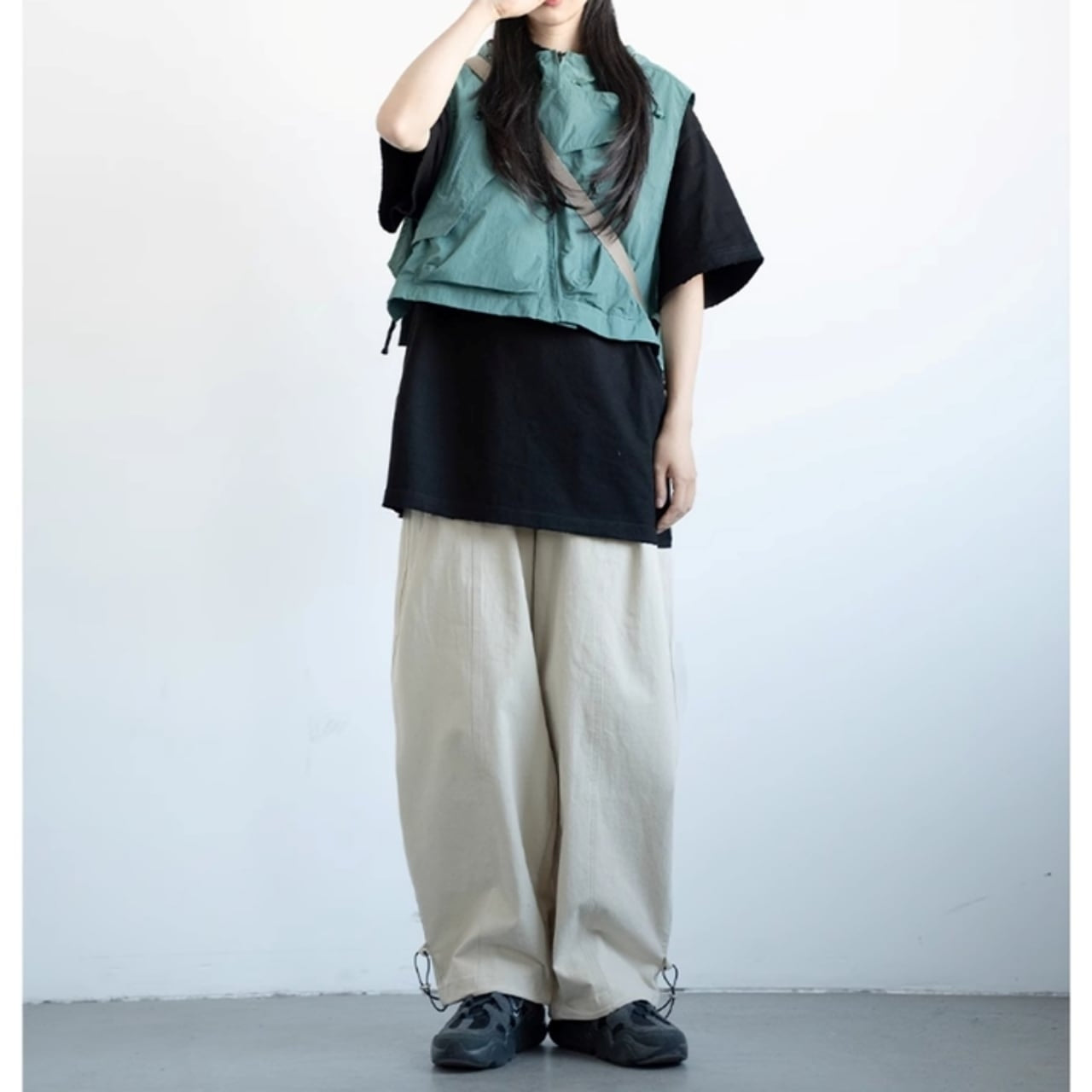 Multi-pocket outdoor vest HL2532