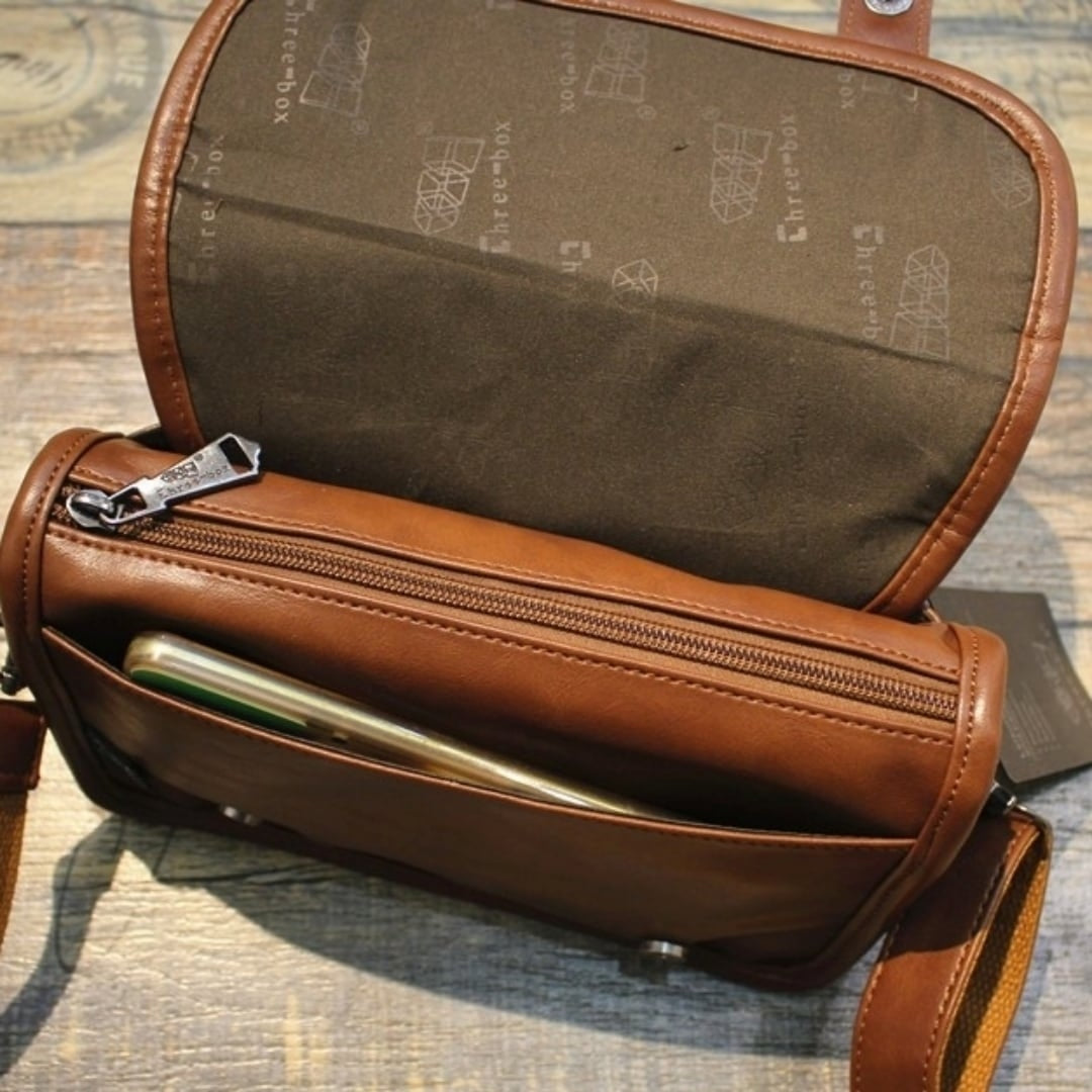 Retro style shoulder bag HL2605