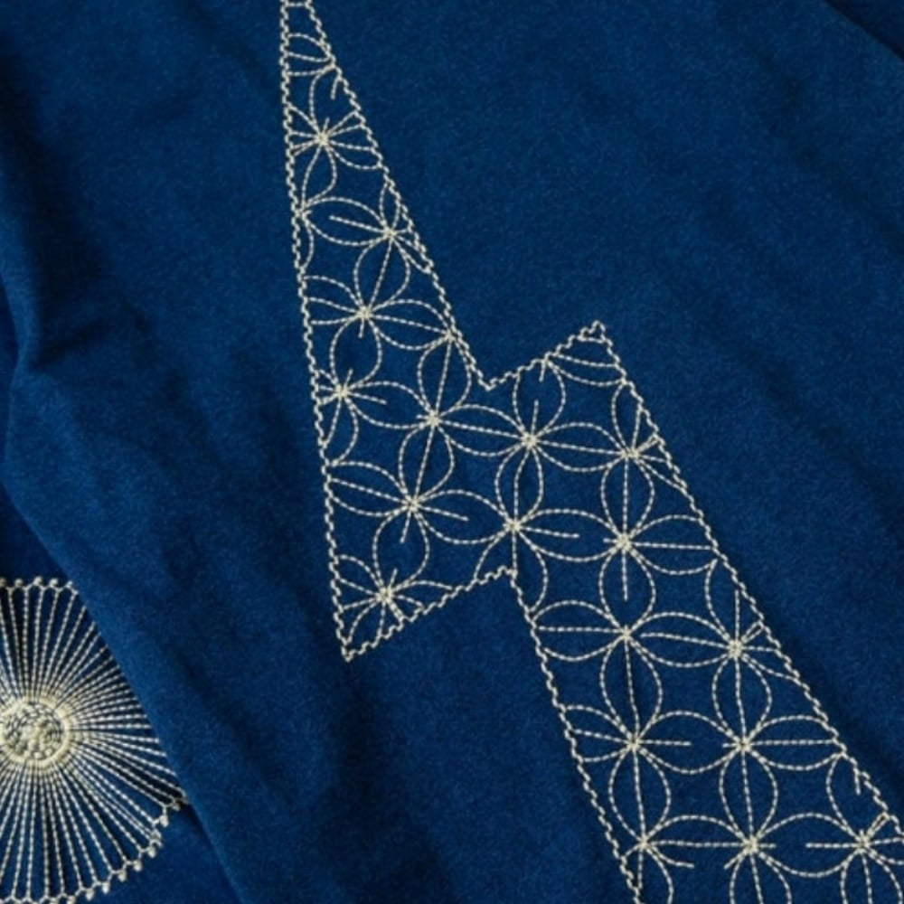 Retro embroidery T-shirt HL2552