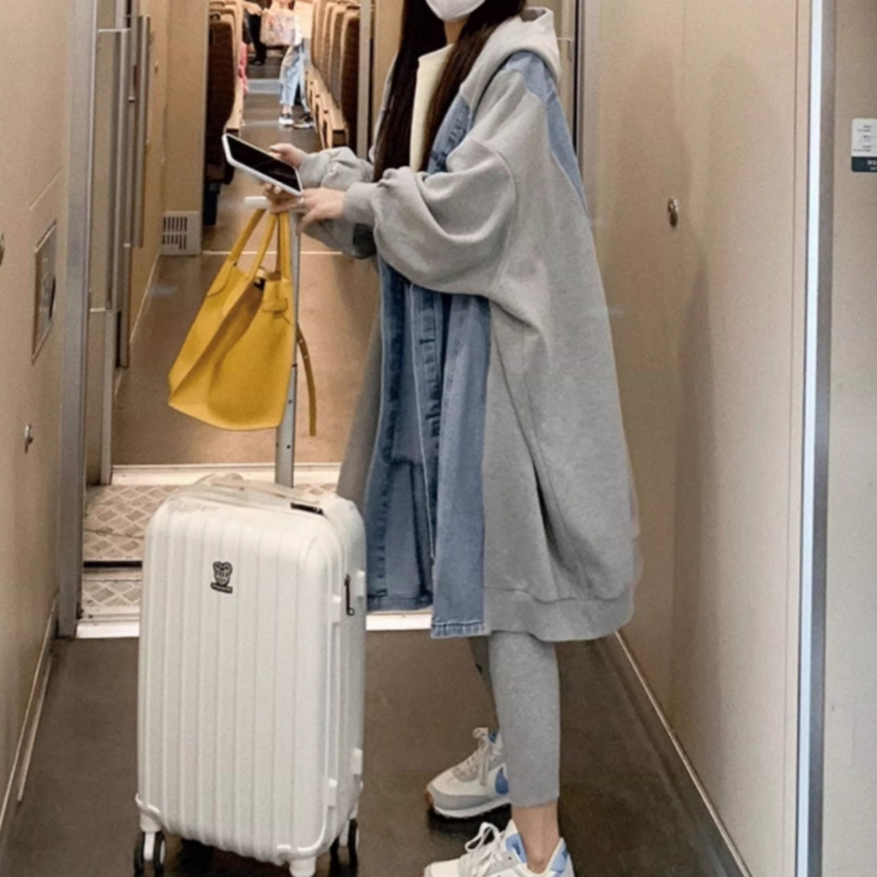 Hooded denim coat D0084