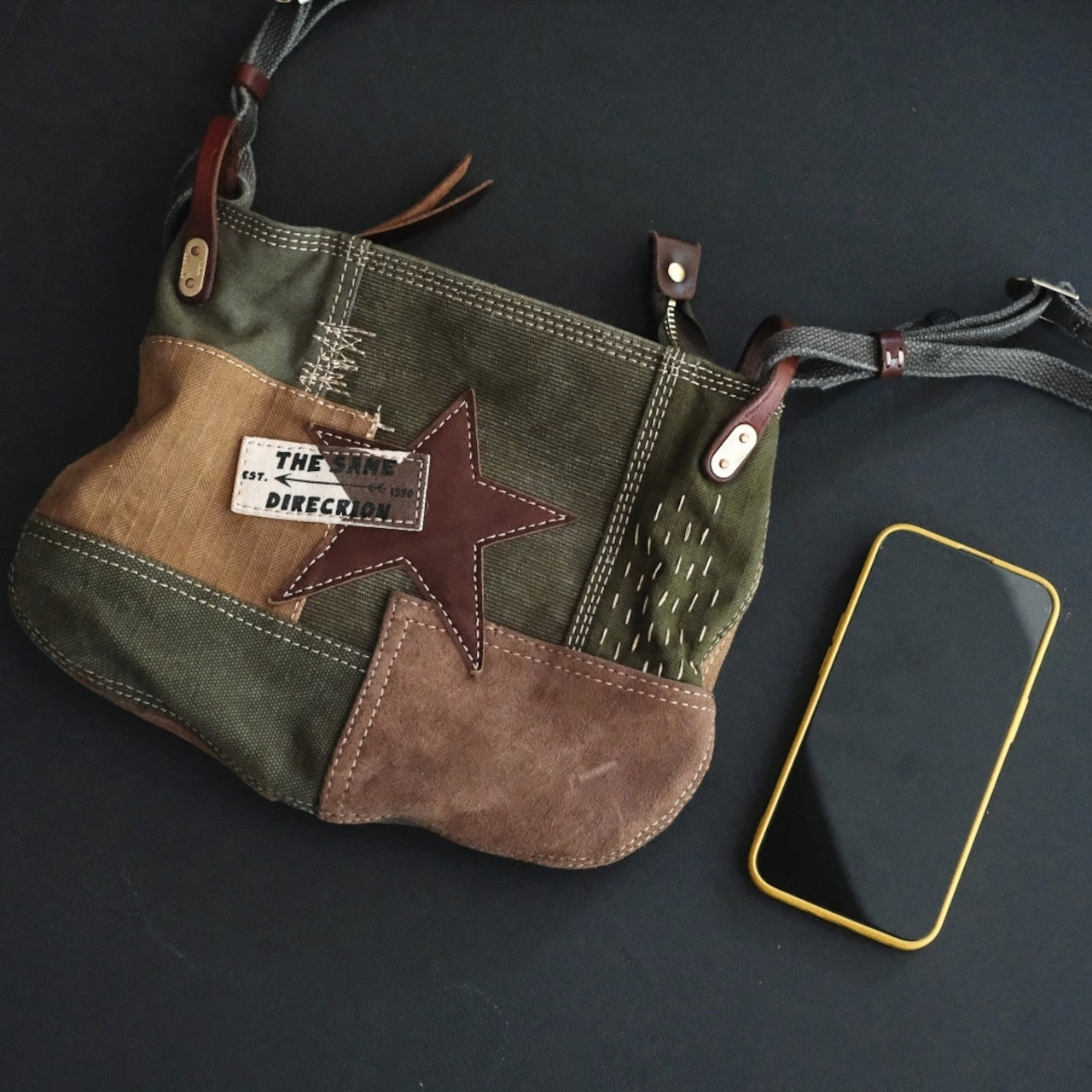 Star Motif Shoulder Bag D0037