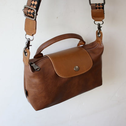 Wide strap shoulder bag HL2608