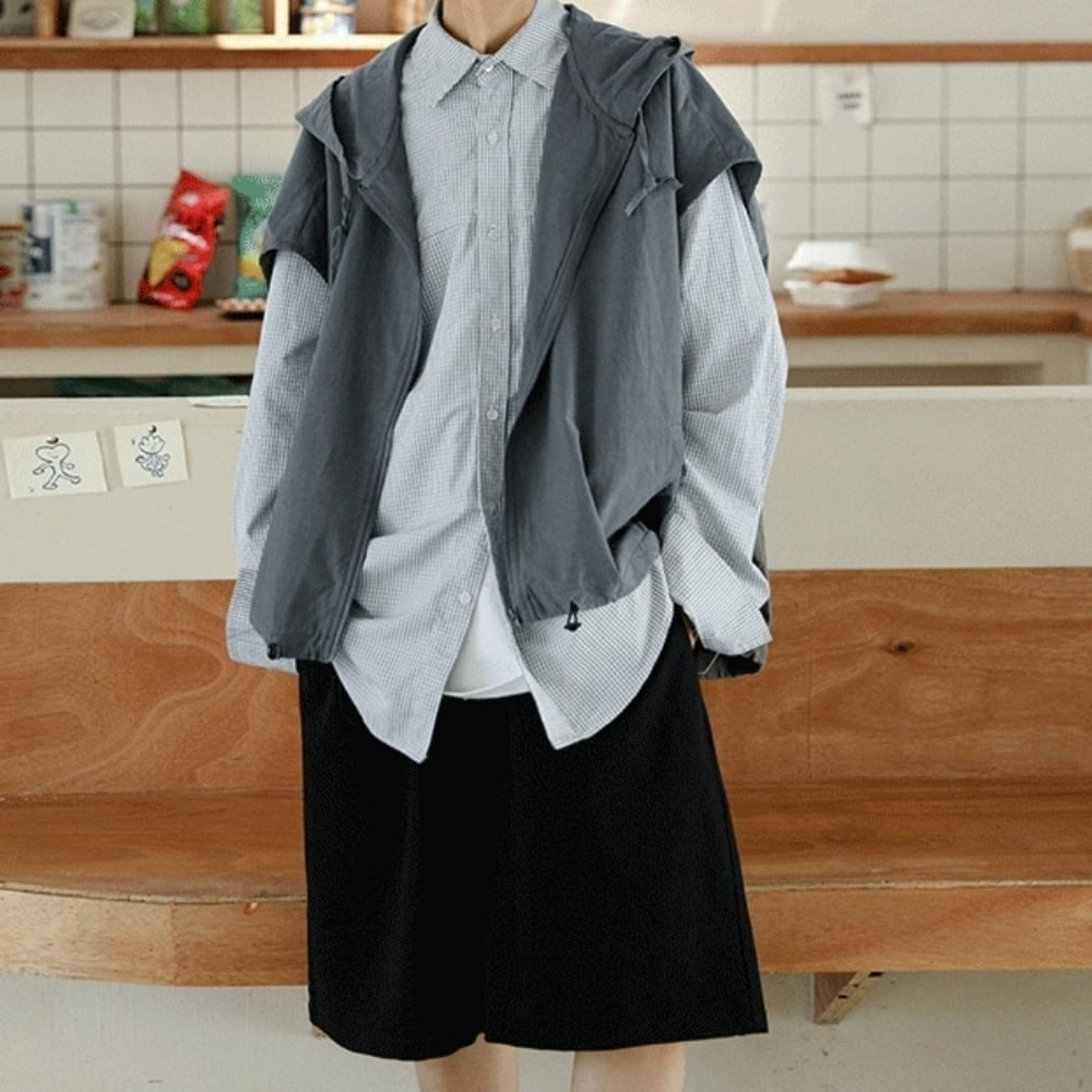 Zip-up vest with hood HL2557