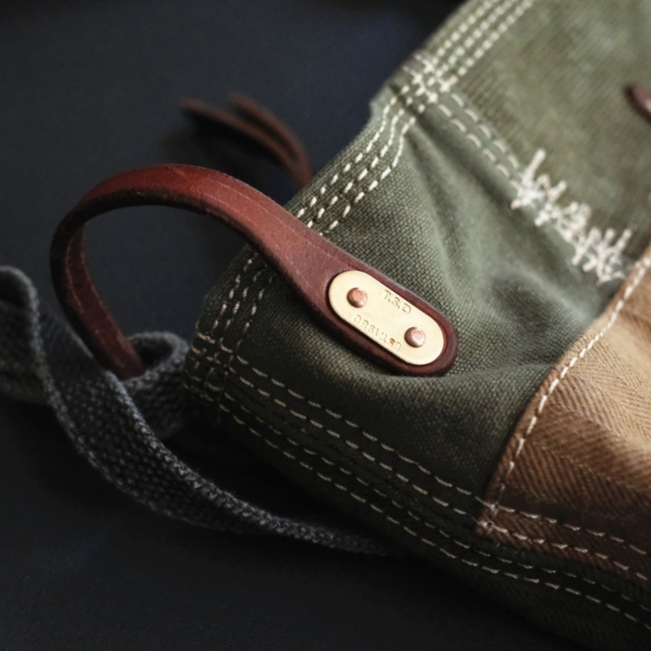 Star Motif Shoulder Bag D0037