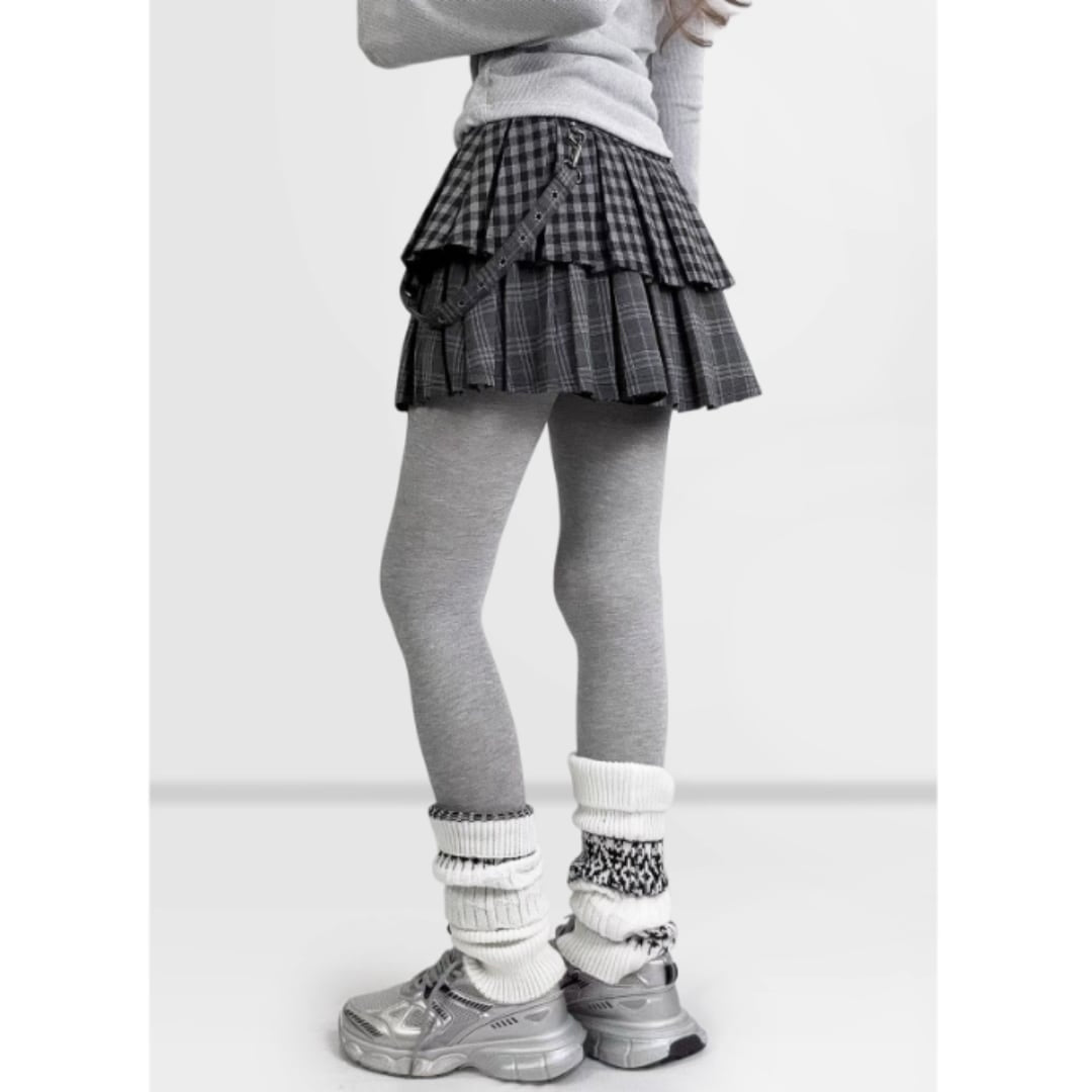 Double pleated mini skirt E7044