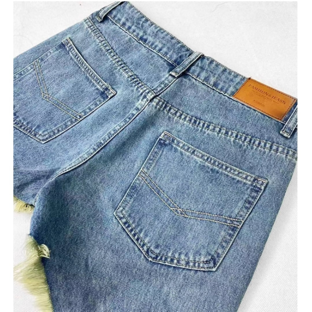 Asymmetric shorts & Leg covers E7006