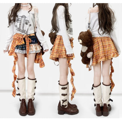 Denim shorts & checked skirt E7028