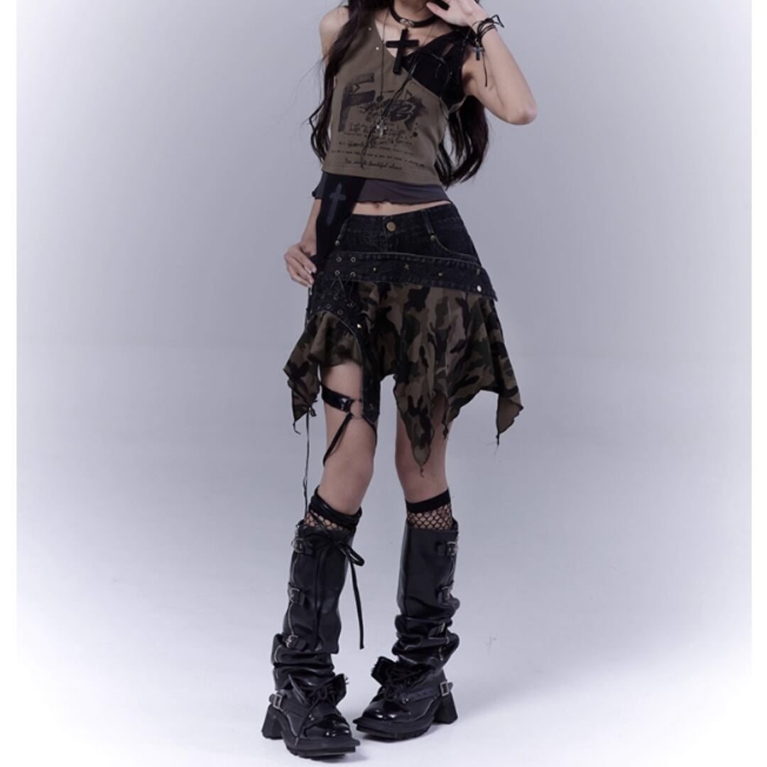 Irregular hem camouflage skirt E7031