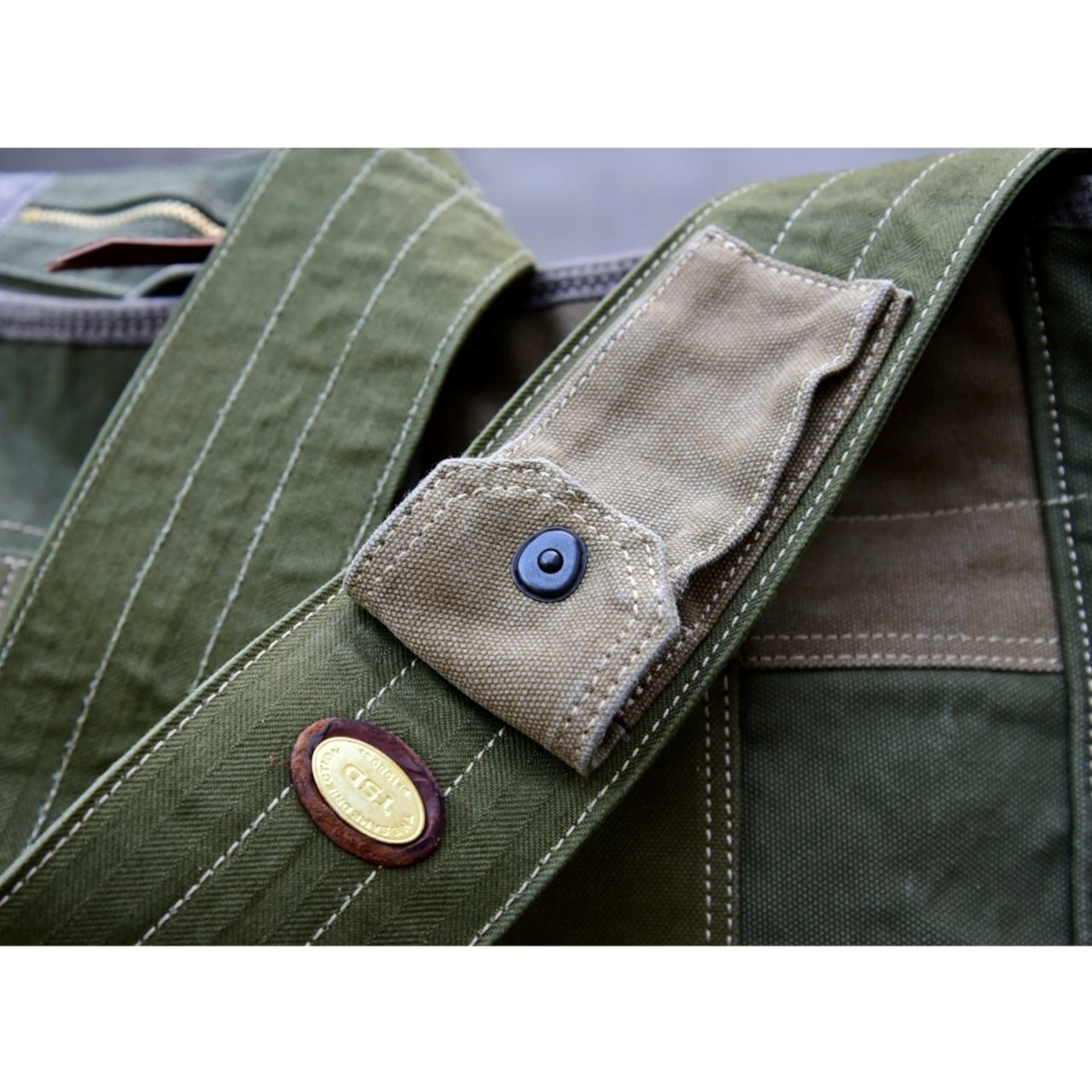 Patchwork Denim Messenger Bag D0033