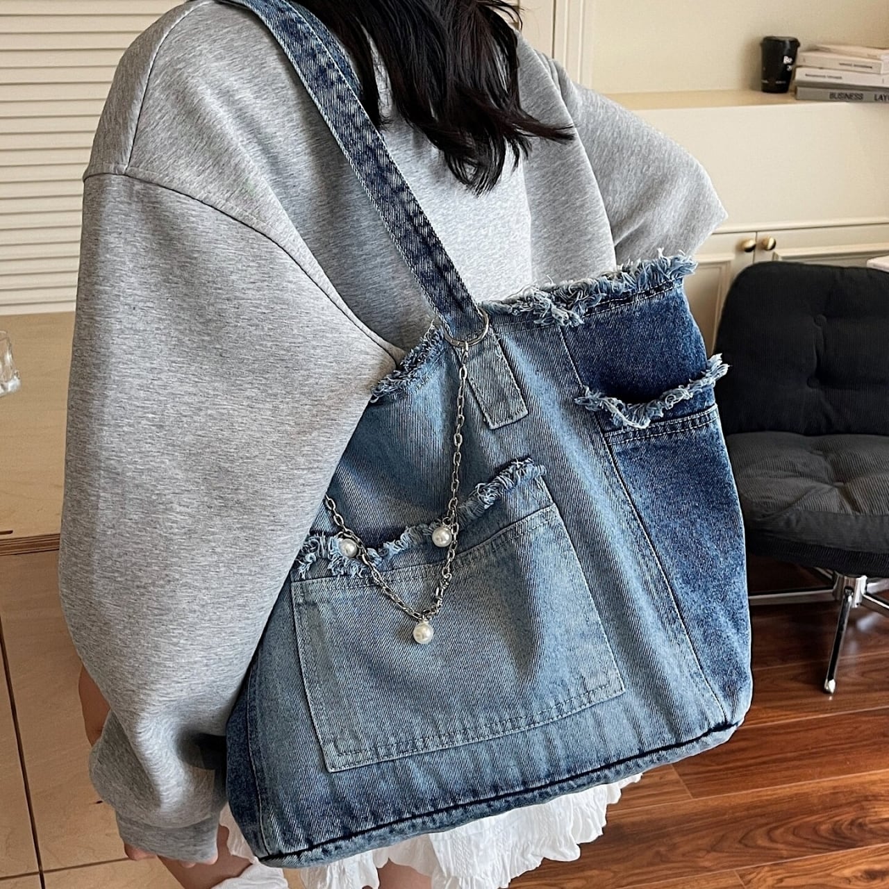 Washed denim tote bag D0170