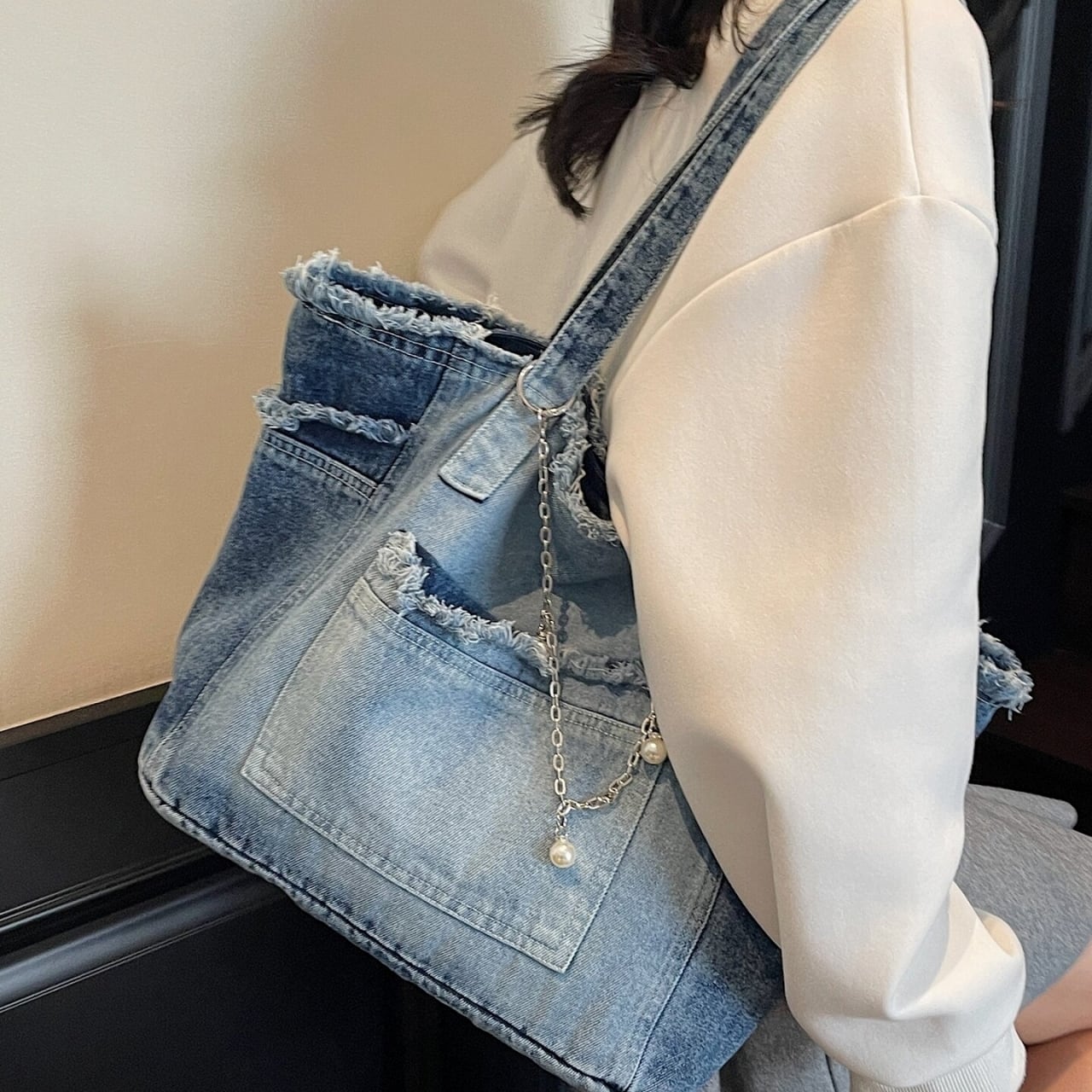 Washed denim tote bag D0170