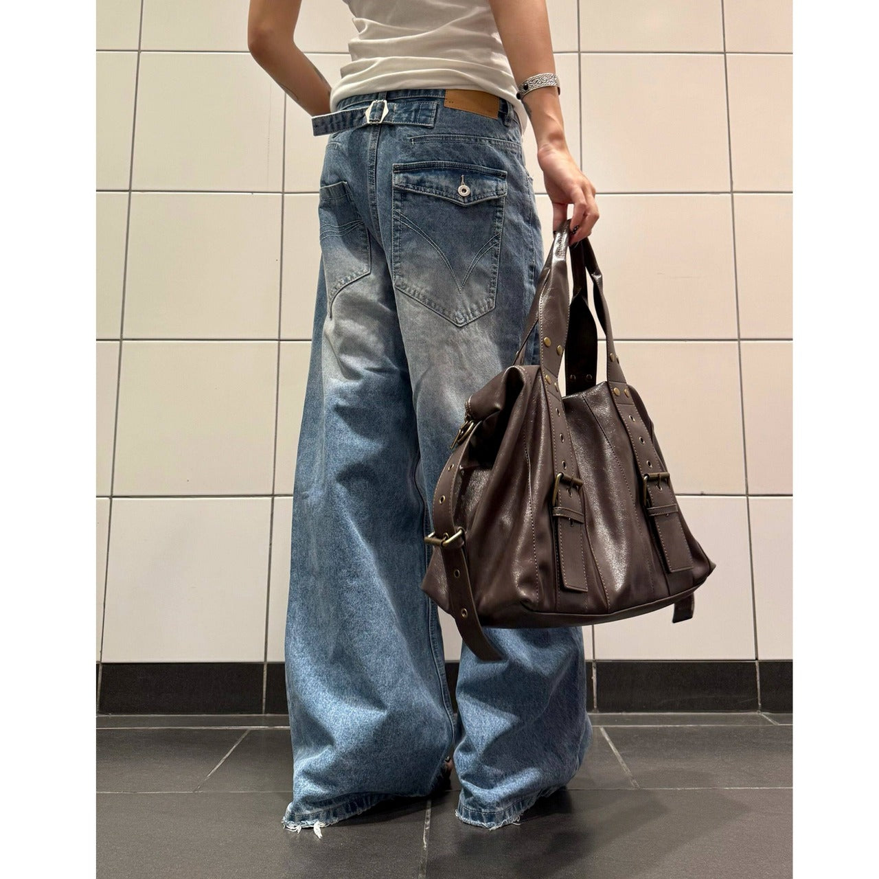 Wide leg washed denim jeans D0197