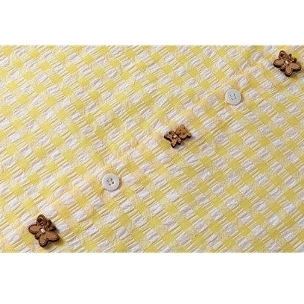 Gingham check shirt & denim pants D0218