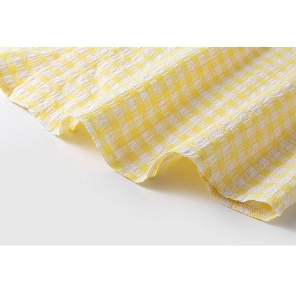 Gingham check shirt & denim pants D0218