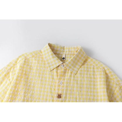 Gingham check shirt & denim pants D0218