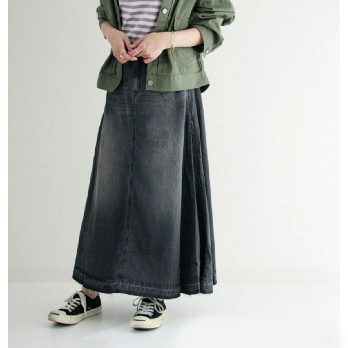Long denim skirt D0253