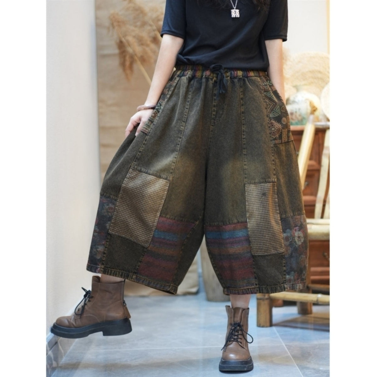 Patchwork Wide-Leg Denim Shorts D0261