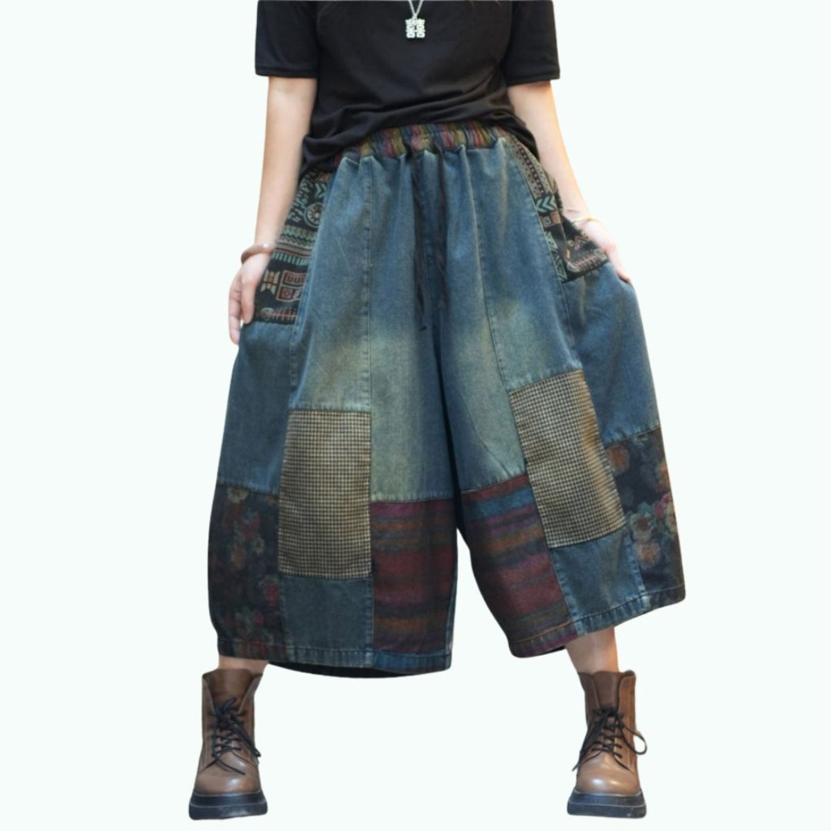Patchwork Wide-Leg Denim Shorts D0261