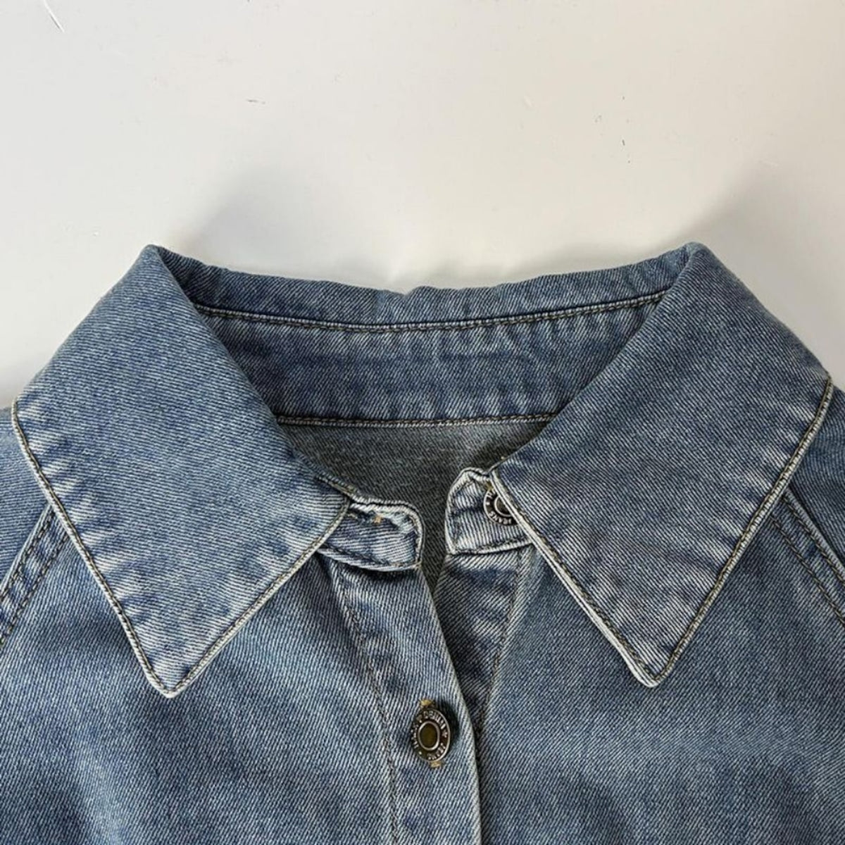 Denim jacket with waist belt D0286