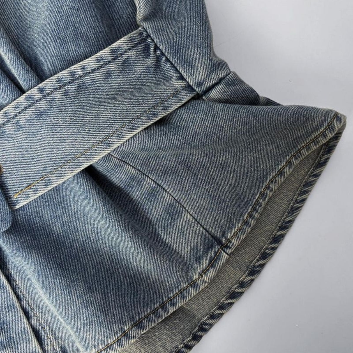 Denim jacket with waist belt D0286