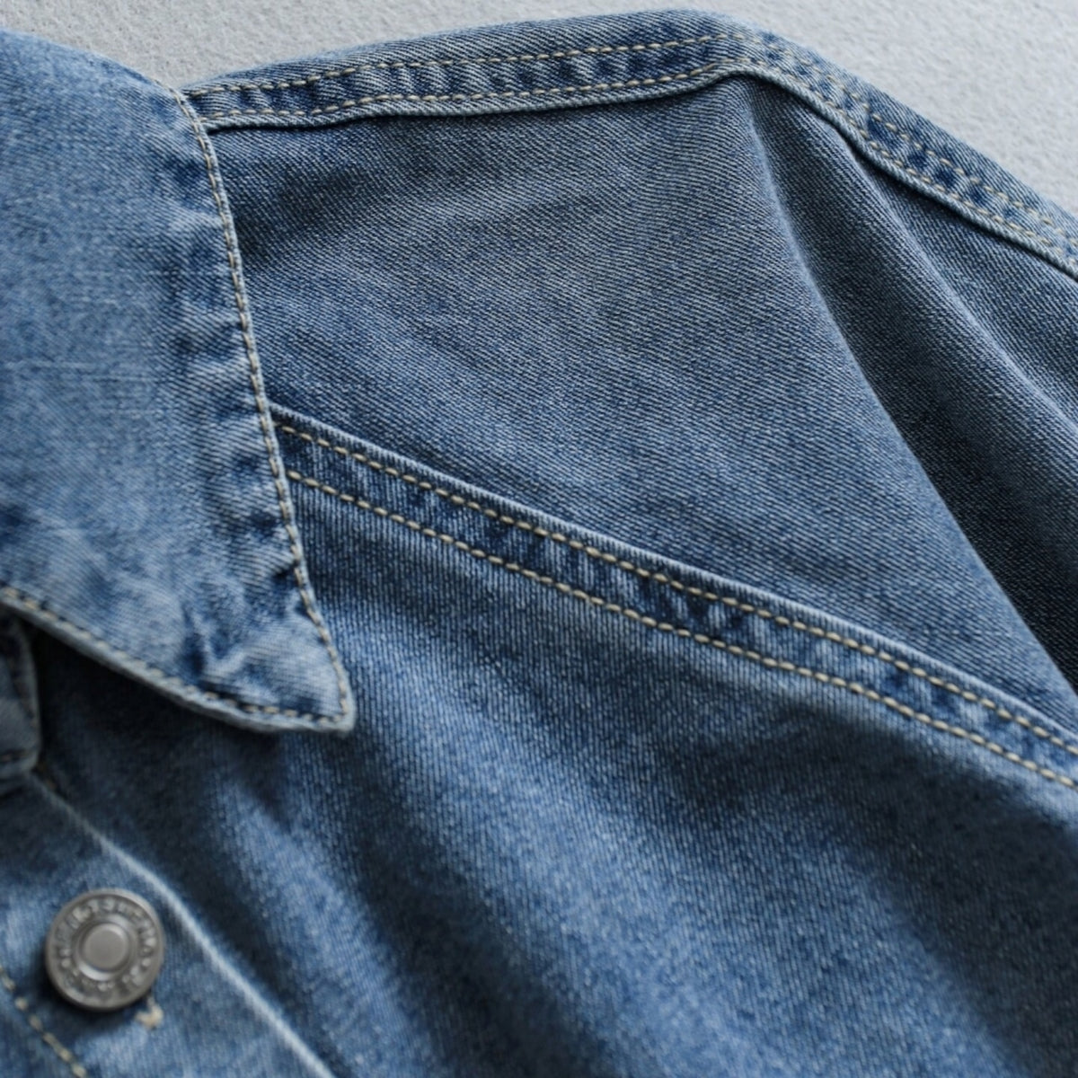 Raglan-sleeve denim jacket D0287