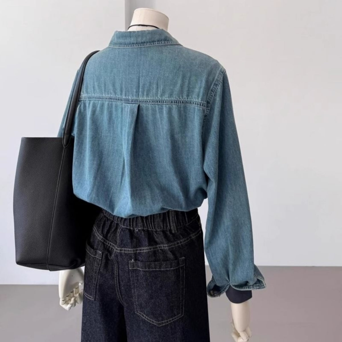 Retro-style denim shirt D0284