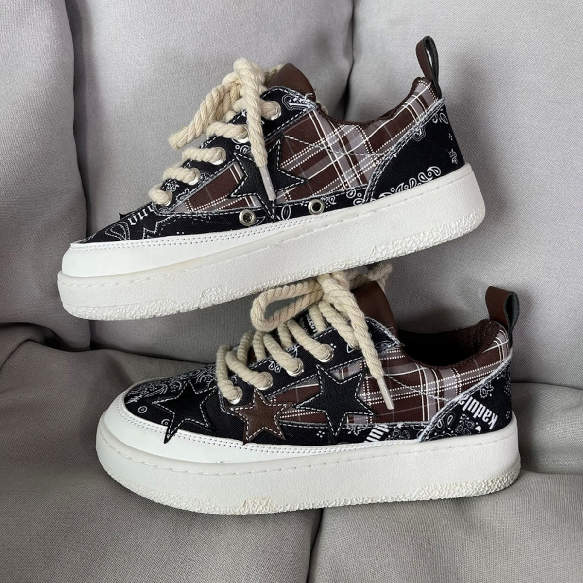 Star-motif denim sneakers D0340
