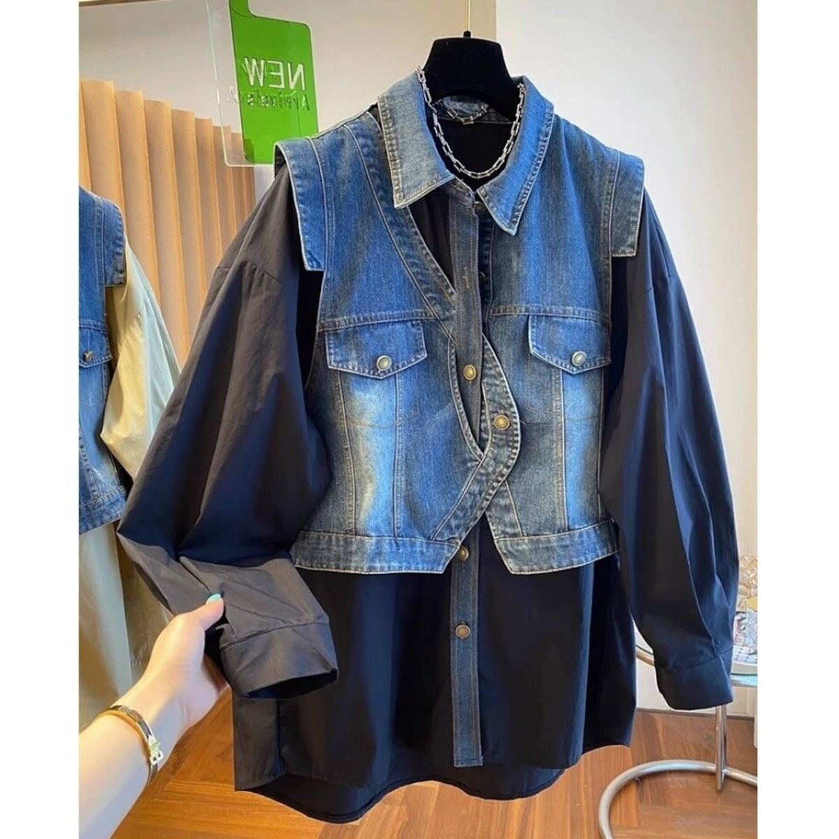 Faux-layered denim vest D0288